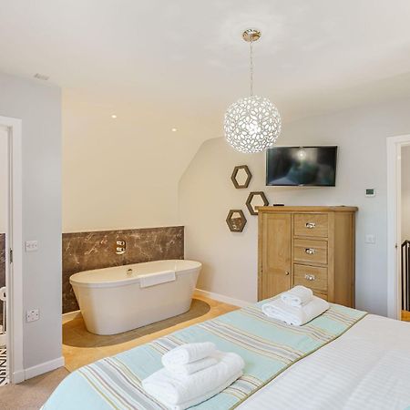 Lord Galloway 35 With Hot Tub Ньютон Стюарт Экстерьер фото